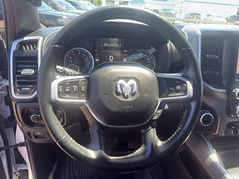Used 2022 RAM 1500 Big Horn AWD/4WD image 16