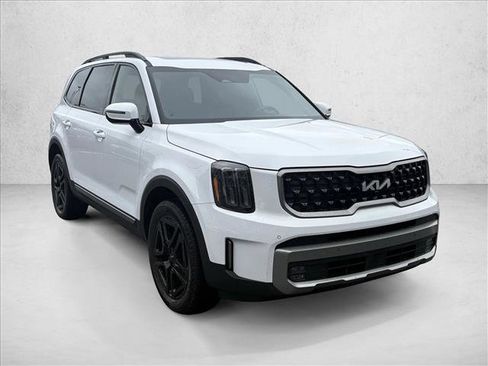 Used 2023 Kia Telluride SX X-Line image 3