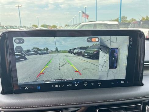 Used 2025 Lincoln Aviator Reserve w/ Jet Appearance Package image 30