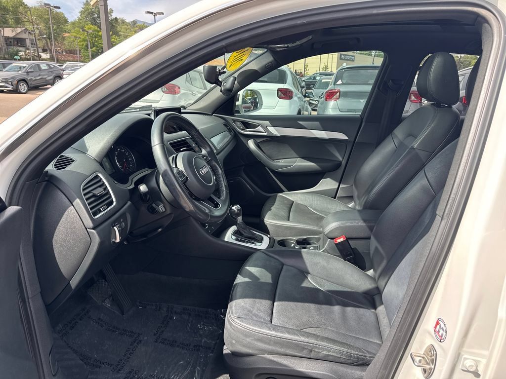 Used 2018 Audi Q3 2.0T Premium Plus AWD/4WD image 44
