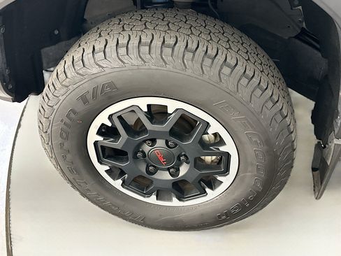 Used 2024 Toyota Tacoma TRD Off-Road AWD/4WD image 11