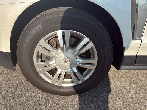 Used 2016 Cadillac SRX Luxury FWD image 15