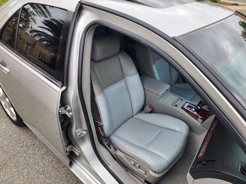 Used 2006 Cadillac STS w/ Preferred Equipment Group image 23