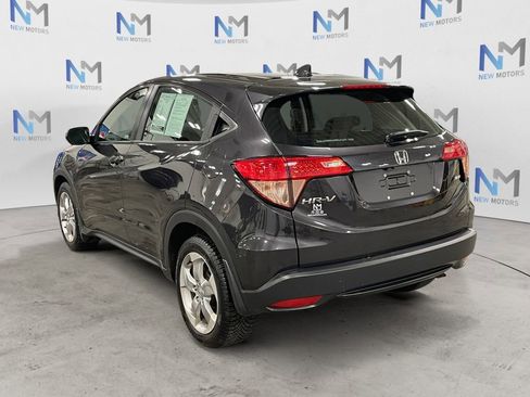 Used 2018 Honda HR-V LX image 3