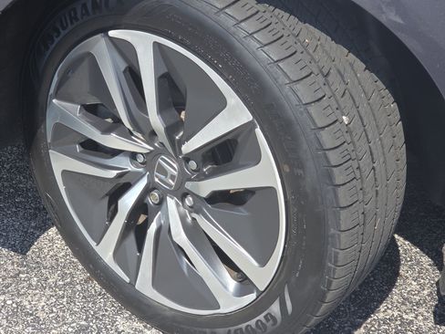 Used 2021 Honda Accord EX image 3
