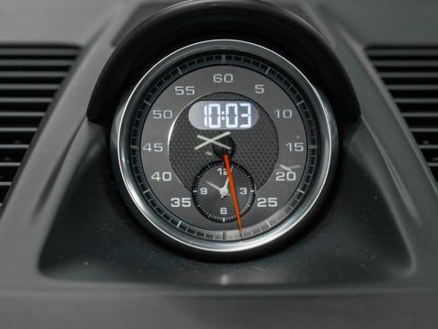 Used 2016 Porsche 911 Turbo S image 29