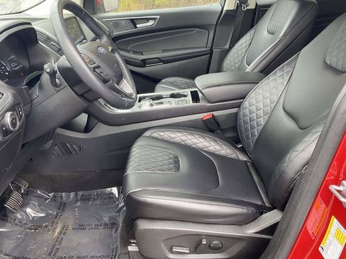 Used 2024 Ford Edge Titanium image 13