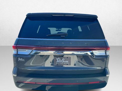 Used 2022 Lincoln Navigator Black Label image 6