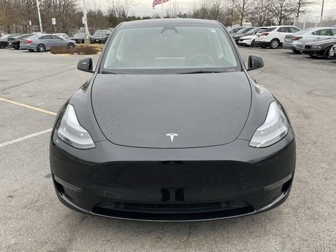 Used 2023 Tesla Model Y Long Range image 10