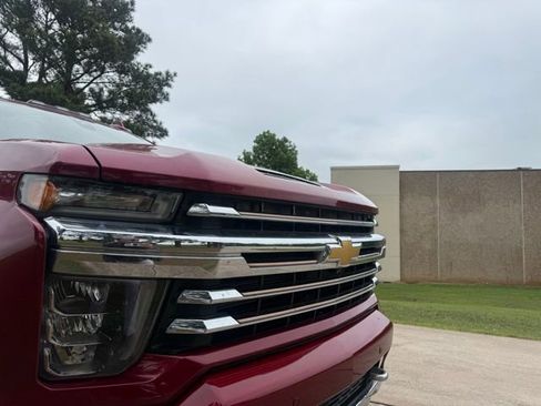 Used 2020 Chevrolet Silverado 2500 High Country w/ Z71 Off-Road Package AWD/4WD image 32