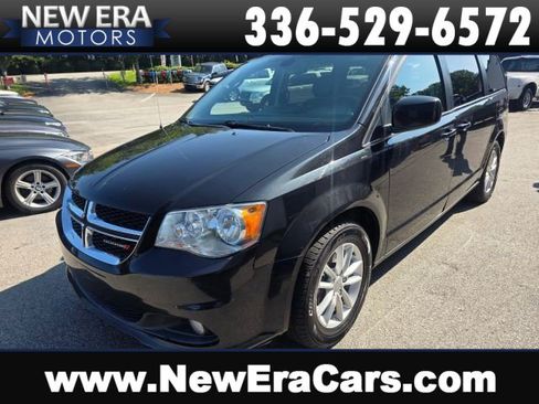 Used 2019 Dodge Grand Caravan SXT FWD image 1