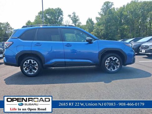 Used 2026 Subaru Forester Premium AWD/4WD image 2