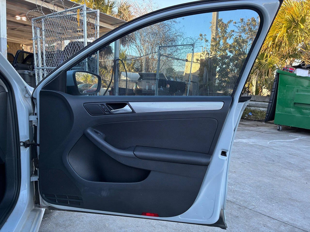 Used 2018 Volkswagen Jetta S FWD image 21