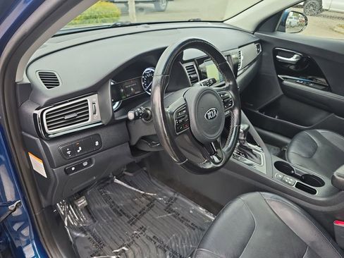 Used 2017 Kia Niro Touring image 11