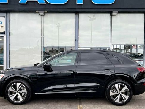 Used 2024 Audi Q8 e-tron Premium AWD/4WD image 33