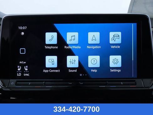 Certified 2025 Volkswagen Atlas SE w/ Black Wheel Package image 19