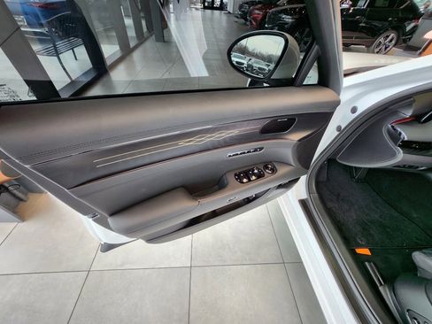 New 2026 Genesis G90 3.5T Prestige image 16