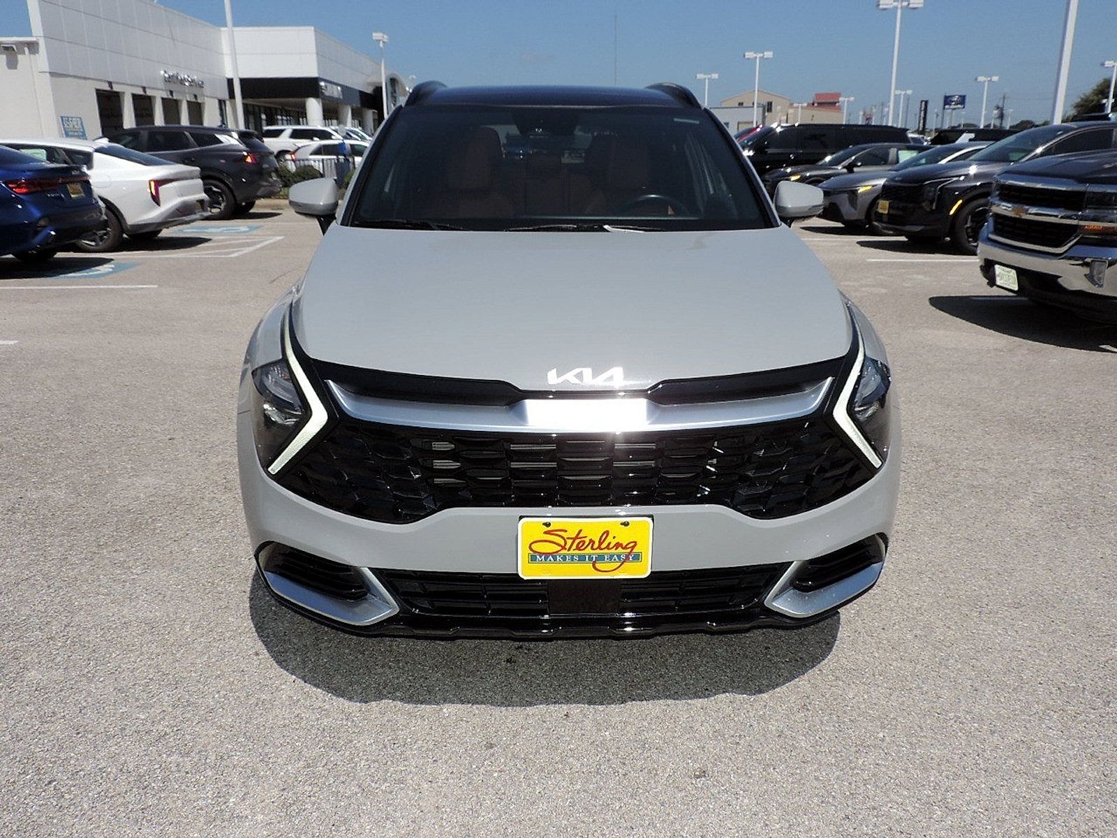 Used 2023 Kia Sportage SX FWD image 2