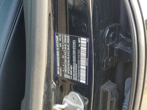 Used 2022 Mercedes-Benz GLB 250 4MATIC image 32