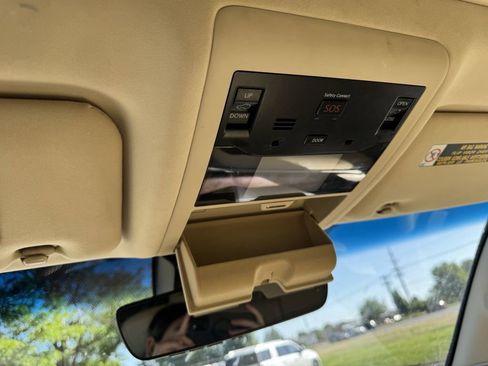 Used 2020 Lexus LX 570 4WD w/ Luxury Package image 15