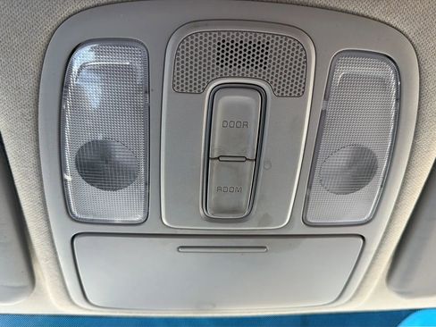 Used 2019 Kia Soul + FWD image 21