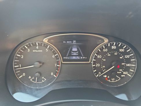 Used 2020 Nissan Pathfinder Platinum AWD/4WD image 19