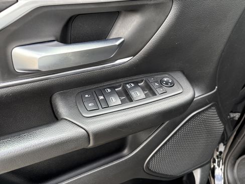 Used 2019 RAM 1500 Big Horn AWD/4WD image 16