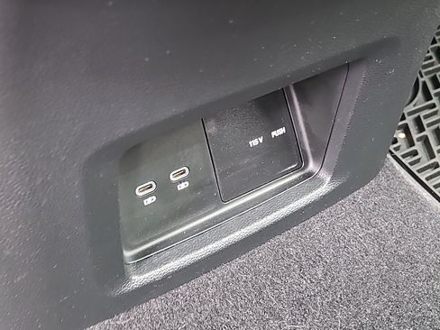 Certified 2024 Volkswagen Atlas SEL Premium R-Line AWD/4WD image 19