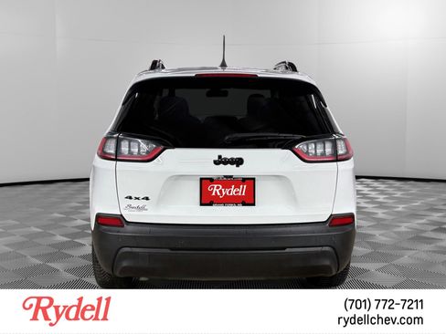 Used 2023 Jeep Cherokee Altitude Lux AWD/4WD image 4