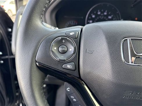 Used 2021 Honda HR-V EX-L image 22