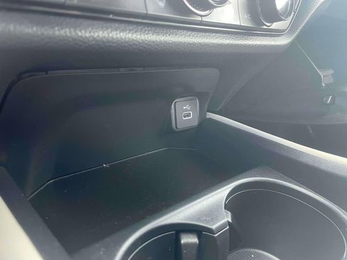 Certified 2023 Honda HR-V LX image 32