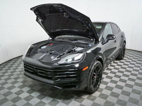 New 2026 Porsche Cayenne Coupe AWD/4WD image 35