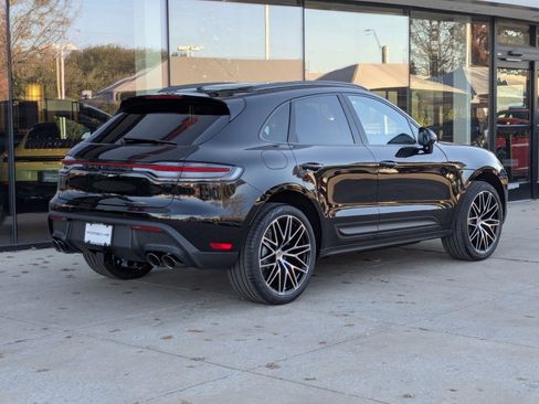 New 2026 Porsche Macan image 9