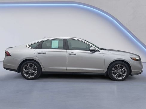 Certified 2024 Honda Accord EX image 6