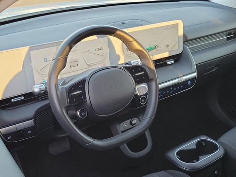 Certified 2024 Hyundai Ioniq 5 SEL image 5