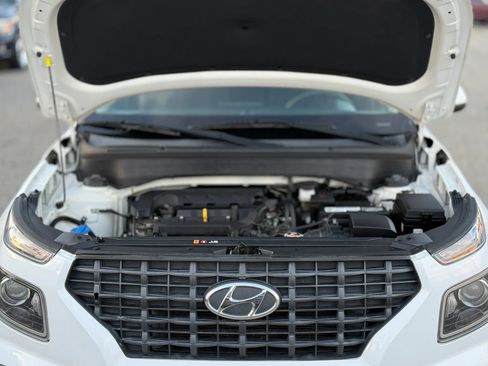 Used 2021 Hyundai Venue SE FWD image 28