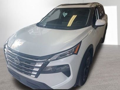 Used 2025 Nissan Rogue SV w/ SV Premium Package