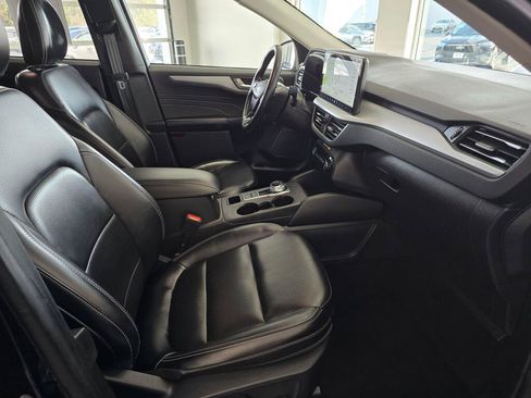 Used 2024 Ford Escape Platinum AWD/4WD image 43