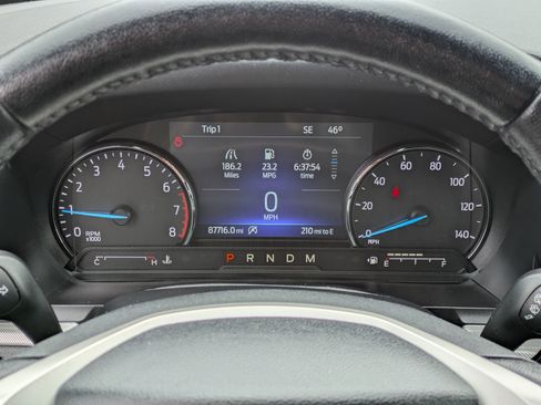 Used 2021 Ford Explorer XLT w/ Equipment Group 202A AWD/4WD image 10