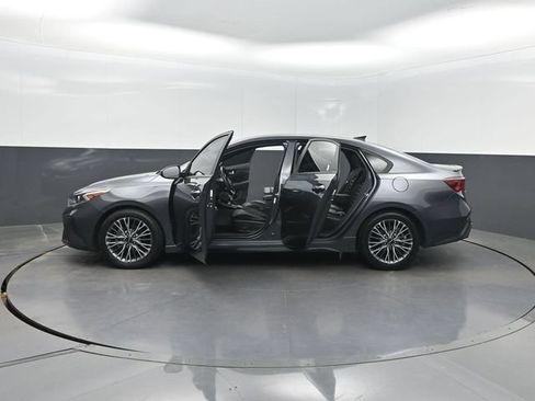 Used 2023 Kia Forte GT-Line w/ GT-Line Premium Package FWD image 41