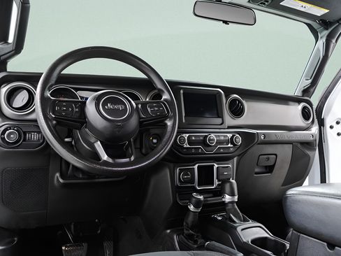 Used 2022 Jeep Wrangler Unlimited Sport AWD/4WD image 25
