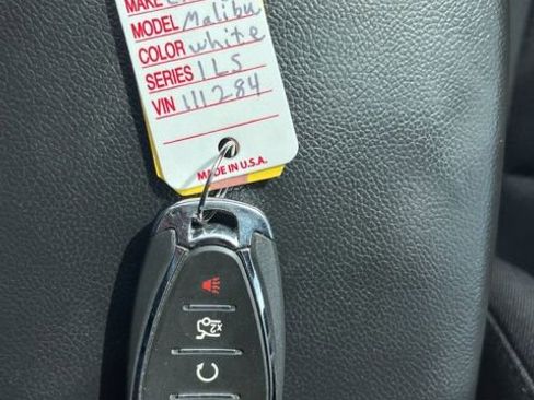 Used 2025 Chevrolet Malibu LS FWD image 50