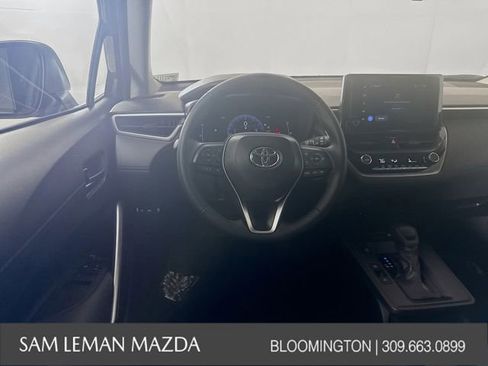 Used 2026 Toyota Corolla Cross LE FWD image 20