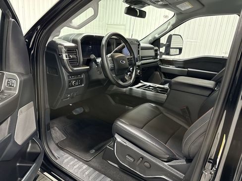 Used 2024 Ford F250 Lariat image 10