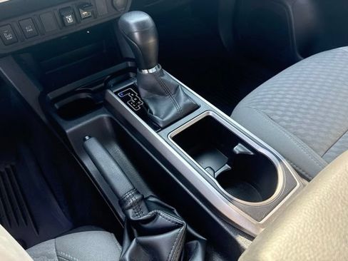 Used 2023 Toyota Tacoma SR5 w/ Technology Package AWD/4WD image 31