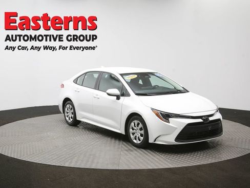 Used 2024 Toyota Corolla LE image 48