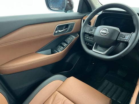 New 2026 Nissan Rogue Platinum w/ Platinum Premium Package image 11