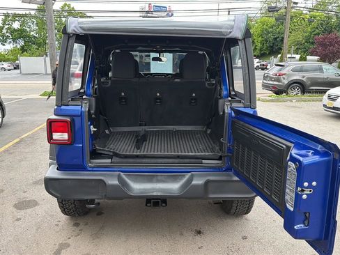 Used 2018 Jeep Wrangler Unlimited Sport S AWD/4WD image 25