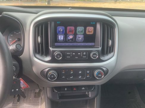 Used 2015 Chevrolet Colorado LT AWD/4WD image 19