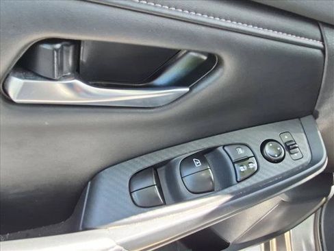 Used 2021 Nissan Sentra SV FWD image 11